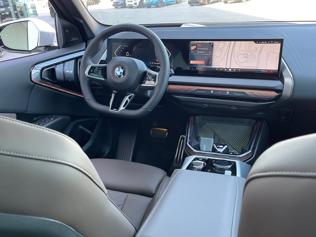 2025 BMW X3 30 xDrive in Terrebonne, Quebec - 12 - w1024h768px