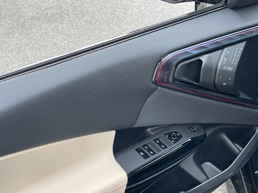 2025 BMW X3 M50 xDrive in Terrebonne, Quebec - 13 - w1024h768px