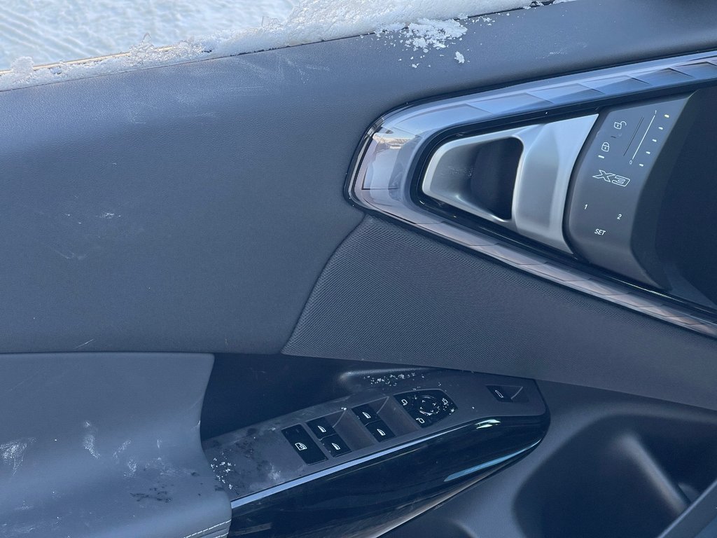 2026 BMW X3 30 xDrive in Terrebonne, Quebec - 13 - w1024h768px