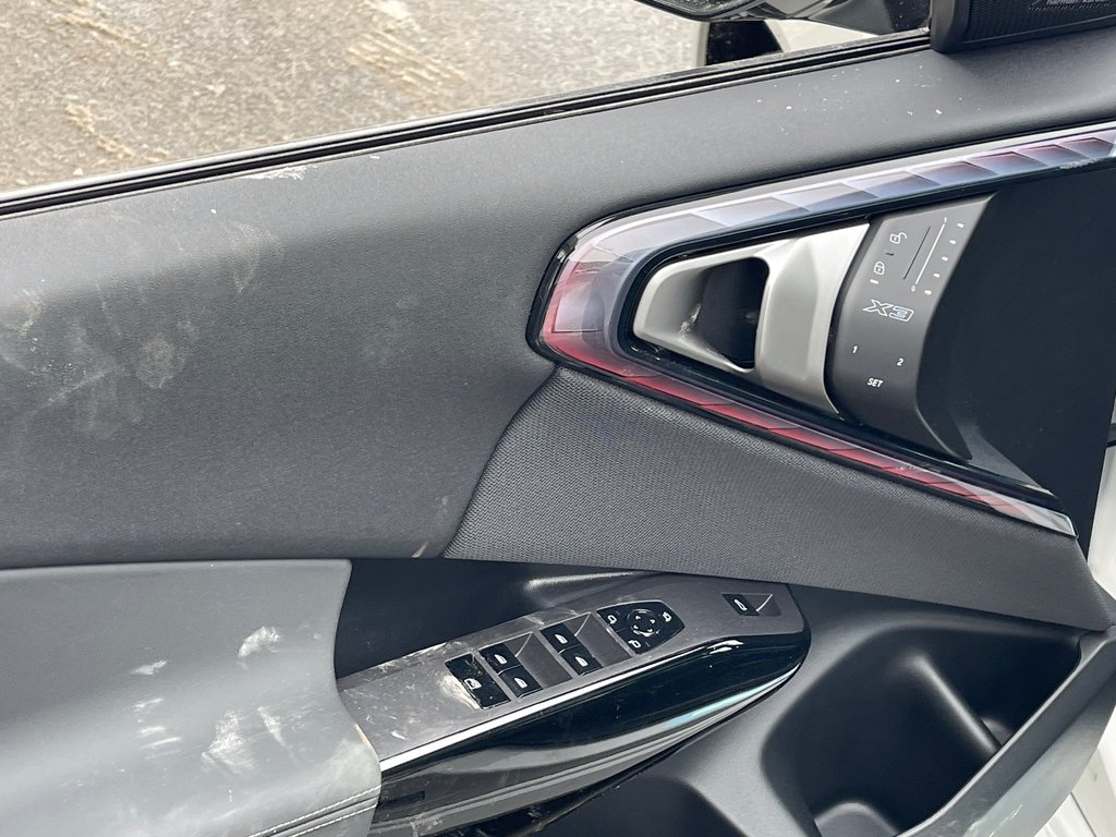 2026 BMW X3 30 xDrive in Terrebonne, Quebec - 13 - w1024h768px