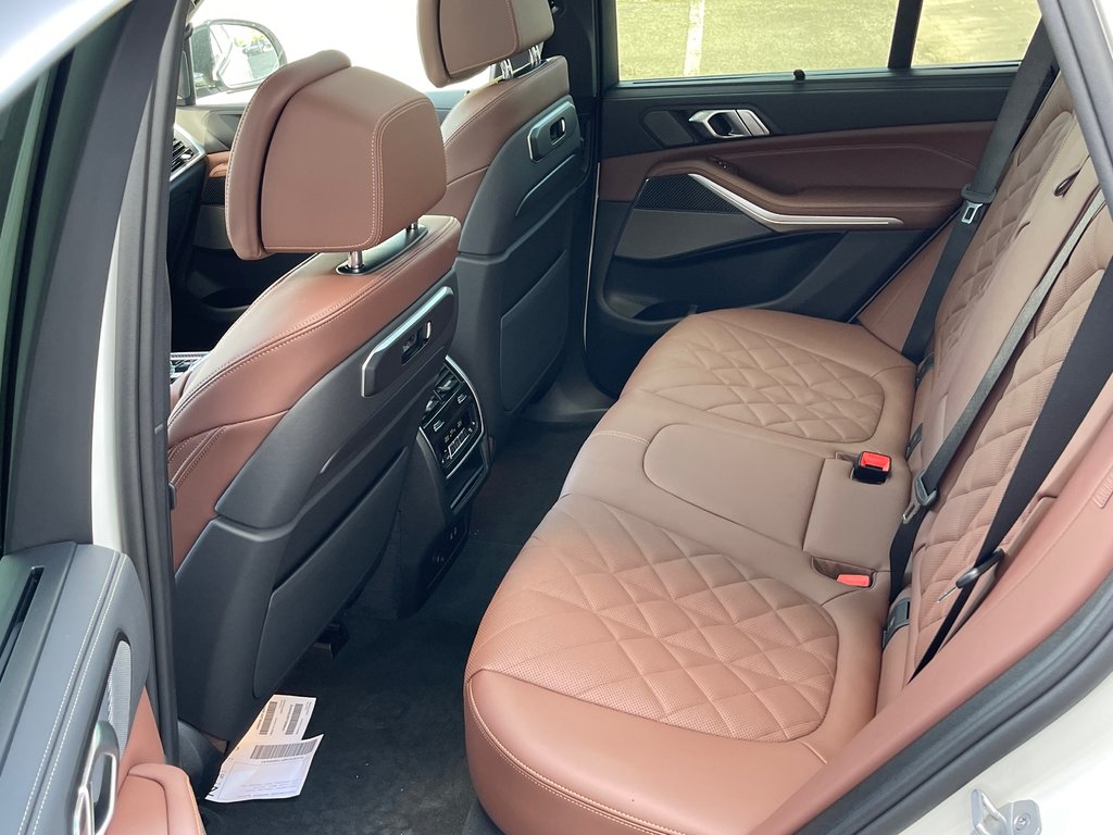 2026 BMW X5 XDrive50e in Terrebonne, Quebec - 10 - w1024h768px
