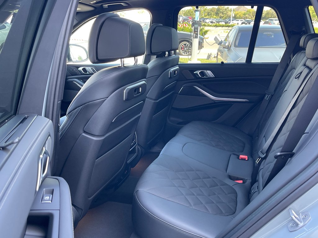 2026 BMW X5 M60i xDrive in Terrebonne, Quebec - 11 - w1024h768px