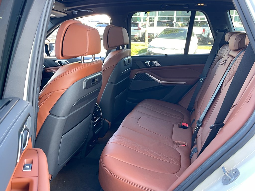 2026 BMW X5 M60i xDrive in Terrebonne, Quebec - 12 - w1024h768px