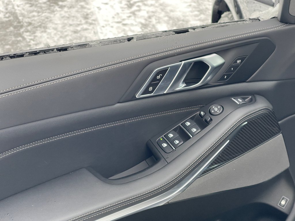 BMW X5 xDrive50e 2026 à Terrebonne, Québec - 13 - w1024h768px