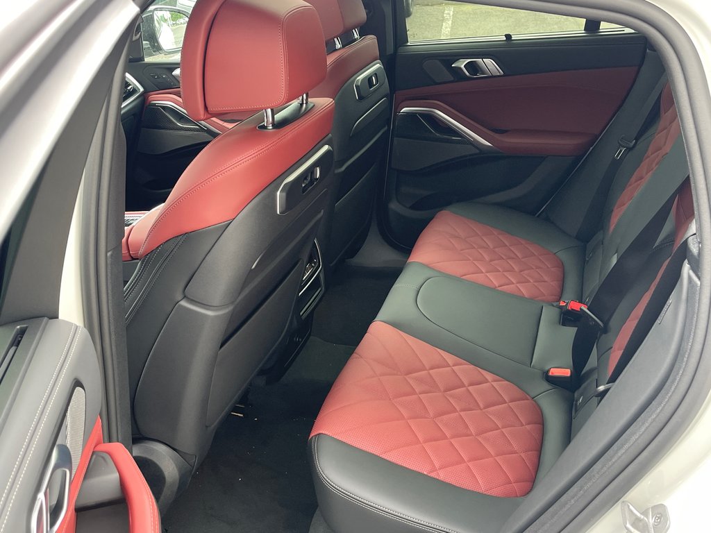 2026 BMW X6 XDrive40i in Terrebonne, Quebec - 11 - w1024h768px