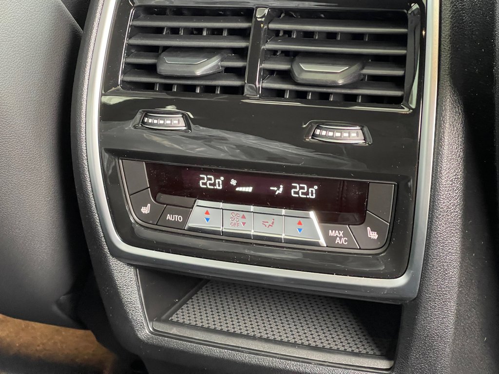 2026 BMW X6 xDrive40i Nightfall Edition in Terrebonne, Quebec - 12 - w1024h768px