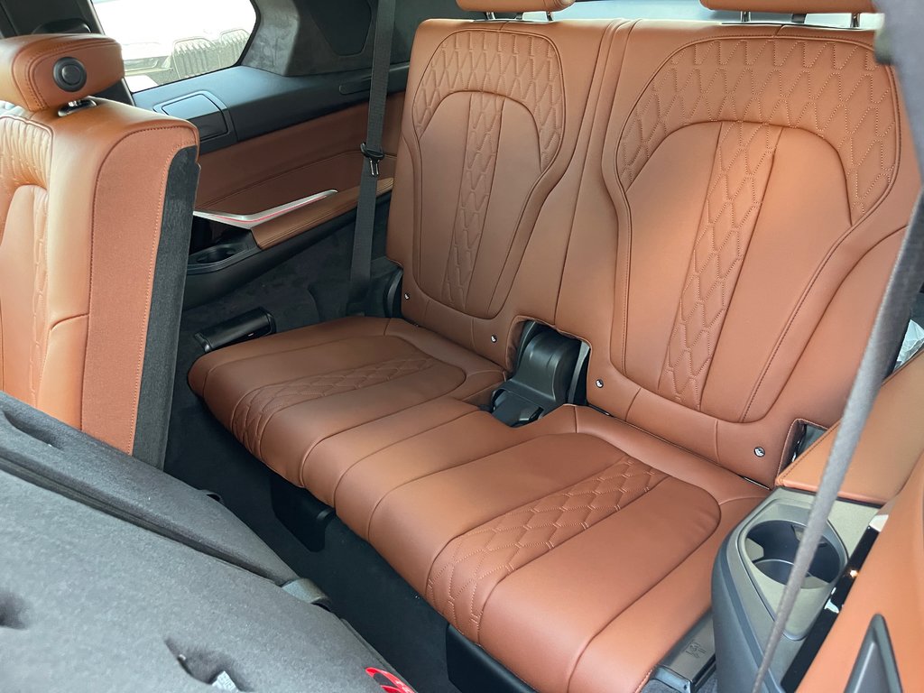 BMW X7 XDrive40i 2026 à Terrebonne, Québec - 12 - w1024h768px