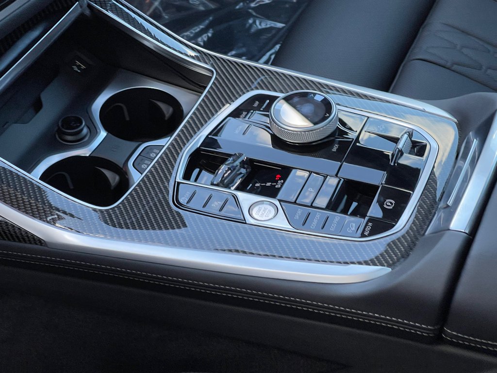 2026 BMW X7 M60i xDrive in Terrebonne, Quebec - 22 - w1024h768px