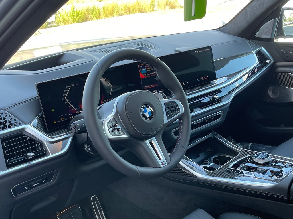 2026 BMW X7 M60i xDrive in Terrebonne, Quebec - 9 - w1024h768px