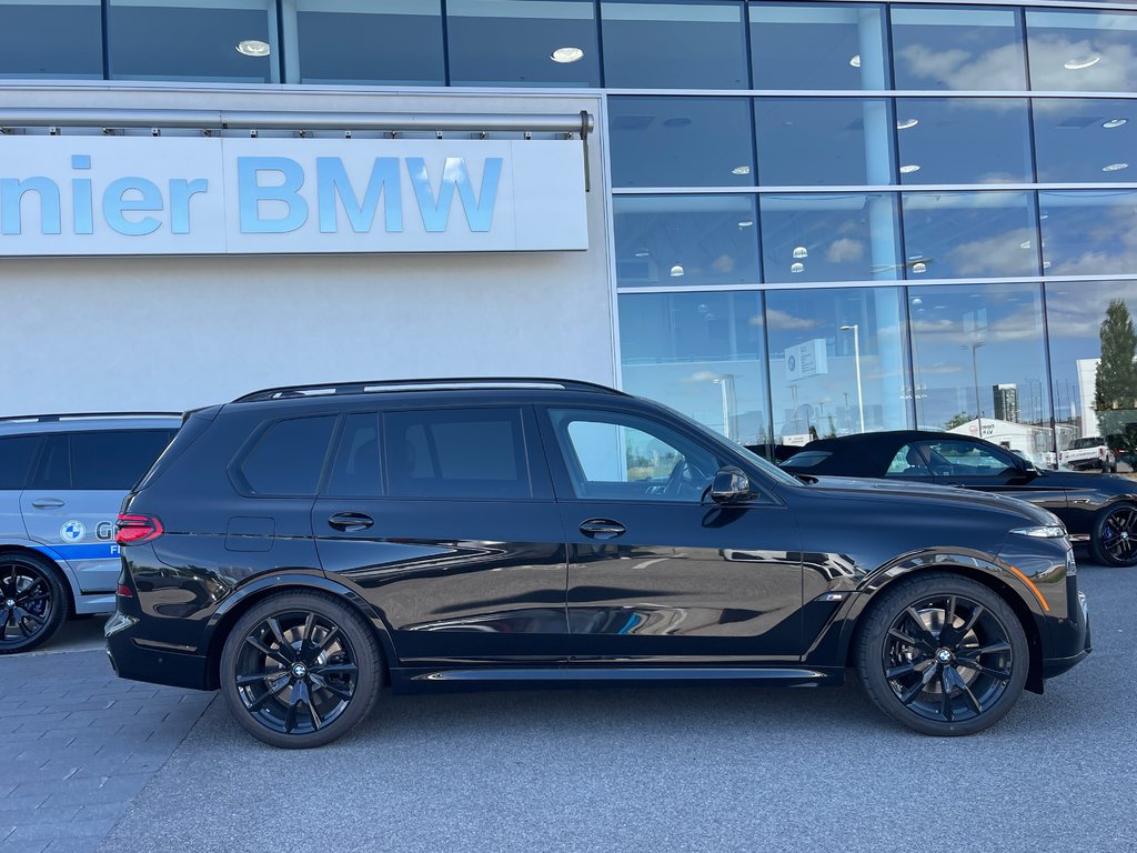 2026 BMW X7 M60i xDrive in Terrebonne, Quebec - 3 - w1024h768px