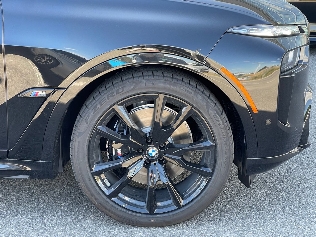 2026 BMW X7 M60i xDrive in Terrebonne, Quebec - 7 - w1024h768px