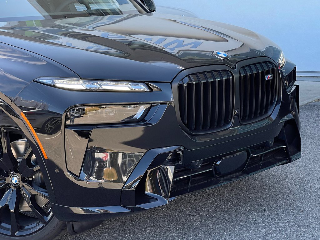 2026 BMW X7 M60i xDrive in Terrebonne, Quebec - 7 - w1024h768px