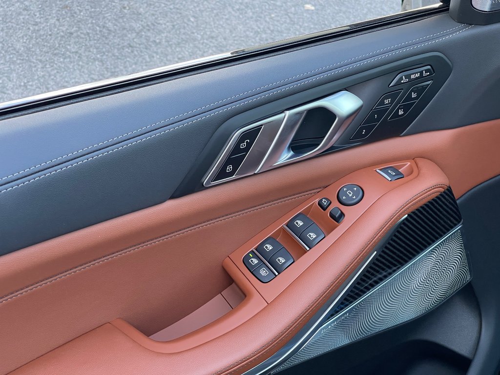2026 BMW X7 M60i xDrive in Terrebonne, Quebec - 15 - w1024h768px