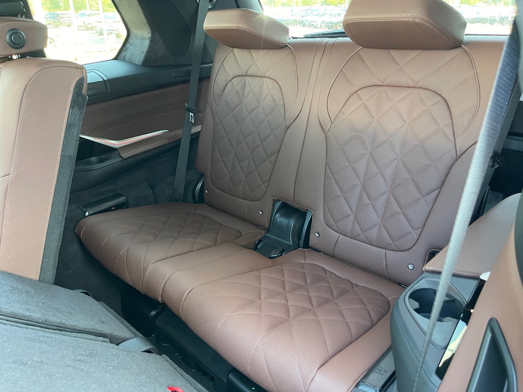 2026 BMW X7 XDrive40i in Terrebonne, Quebec - 12 - w1024h768px
