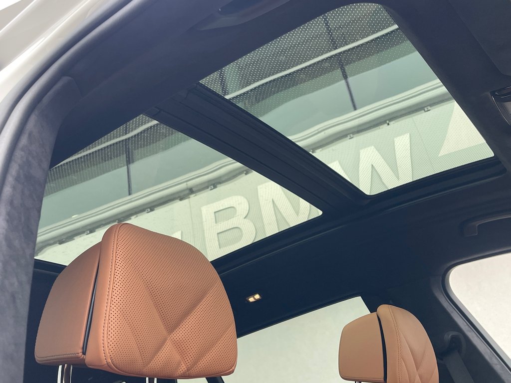 2026 BMW X7 M60i xDrive in Terrebonne, Quebec - 8 - w1024h768px