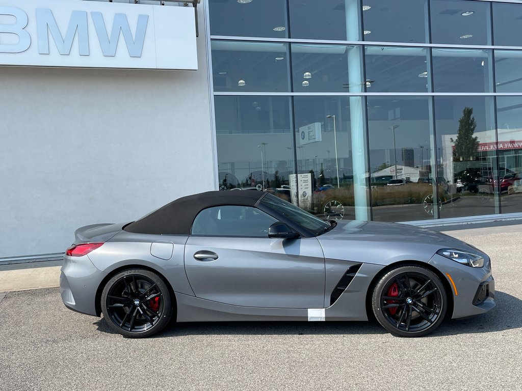 2025 BMW Z4 SDrive30i Roadster, M Performance Package in Terrebonne, Quebec - 3 - w1024h768px