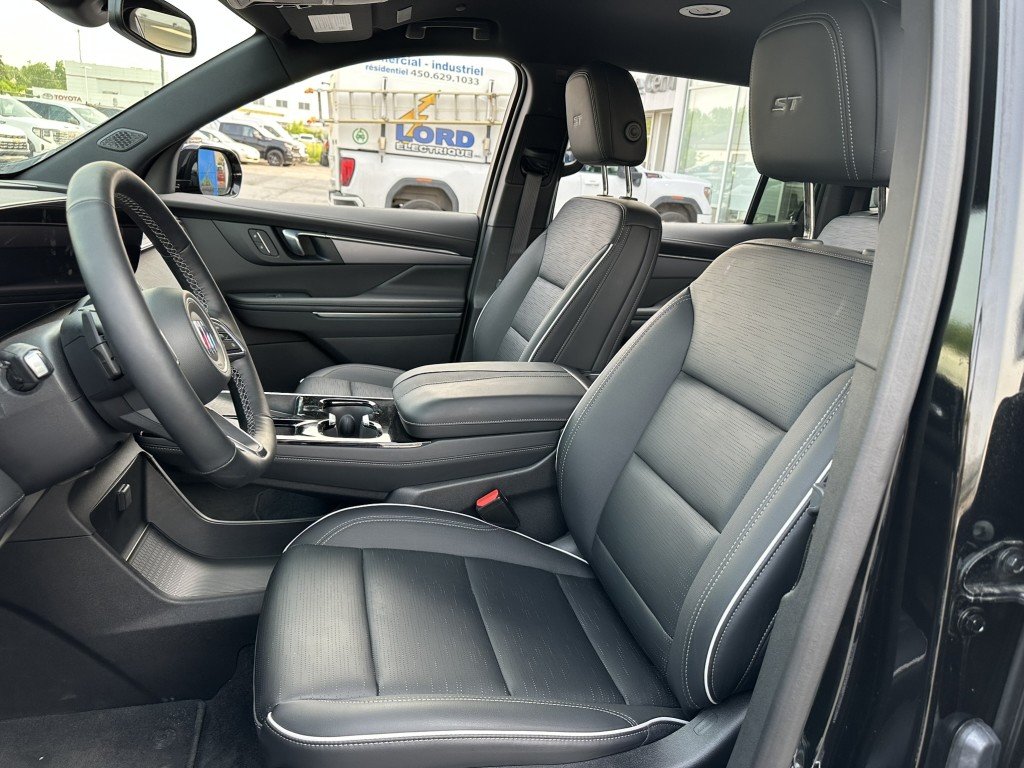 Buick Enclave Sport Touring 2025 à Terrebonne, Québec - 14 - w1024h768px