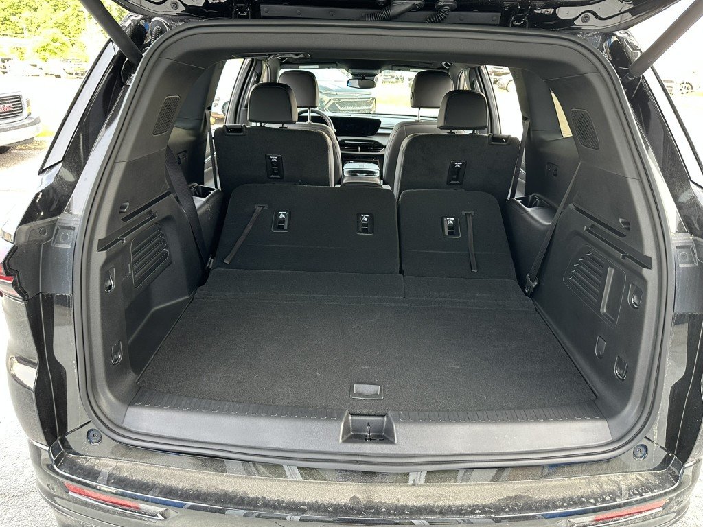 Buick Enclave Sport Touring 2025 à Terrebonne, Québec - 8 - w1024h768px