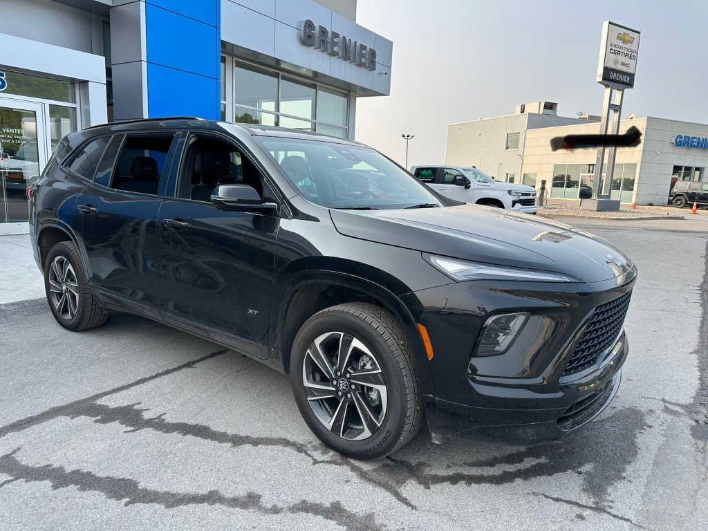 2025 Buick Enclave Sport Touring in Terrebonne, Quebec - 1 - w1024h768px