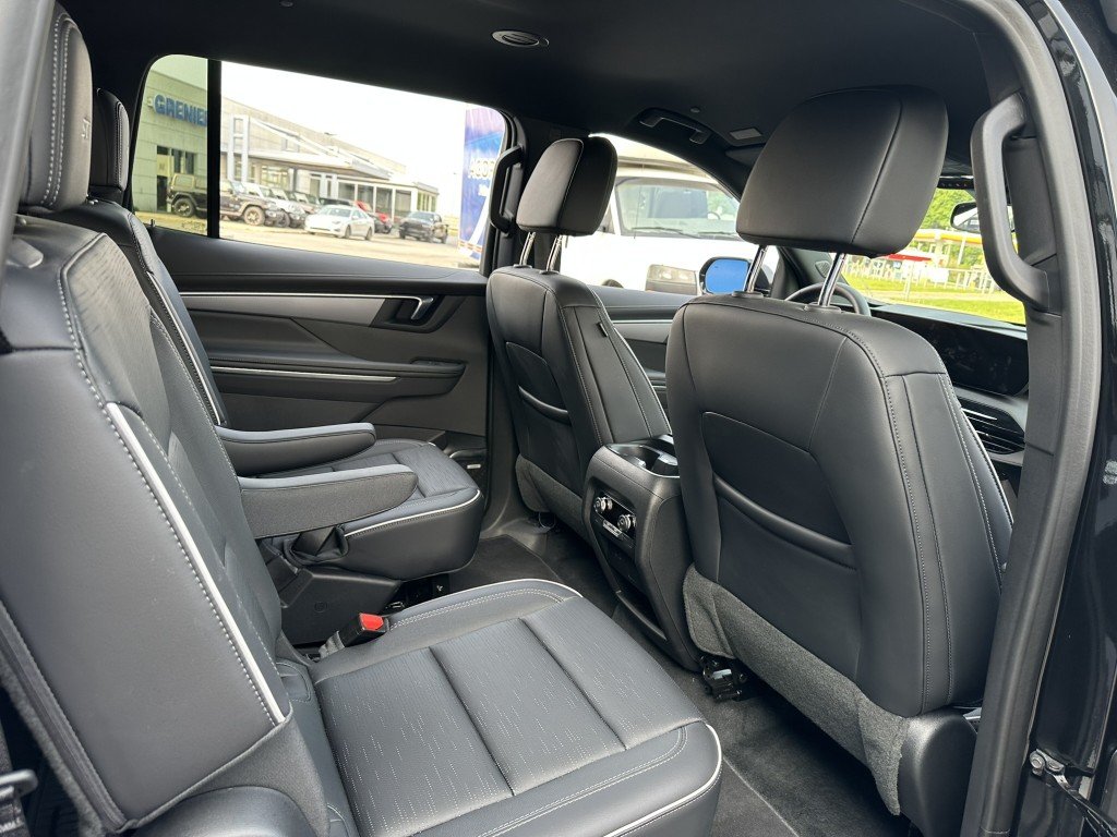 2025 Buick Enclave Sport Touring in Terrebonne, Quebec - 10 - w1024h768px