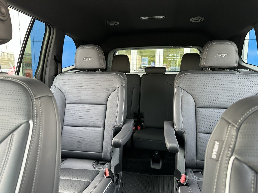 Buick Enclave Sport Touring 2025 à Terrebonne, Québec - 28 - w1024h768px