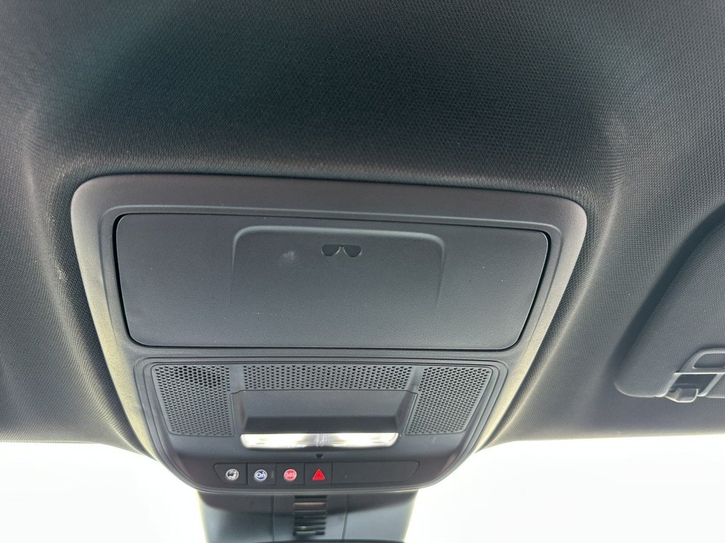 Buick Enclave Sport Touring 2025 à Terrebonne, Québec - 30 - w1024h768px