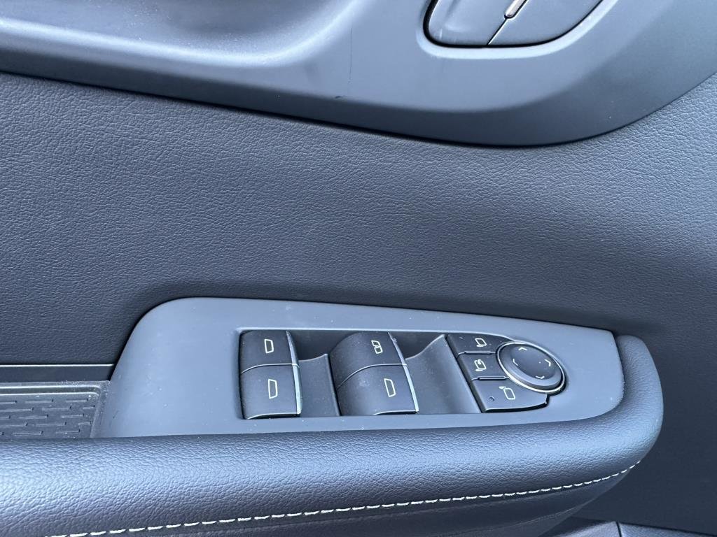 2025 Buick Enclave Sport Touring in Terrebonne, Quebec - 16 - w1024h768px