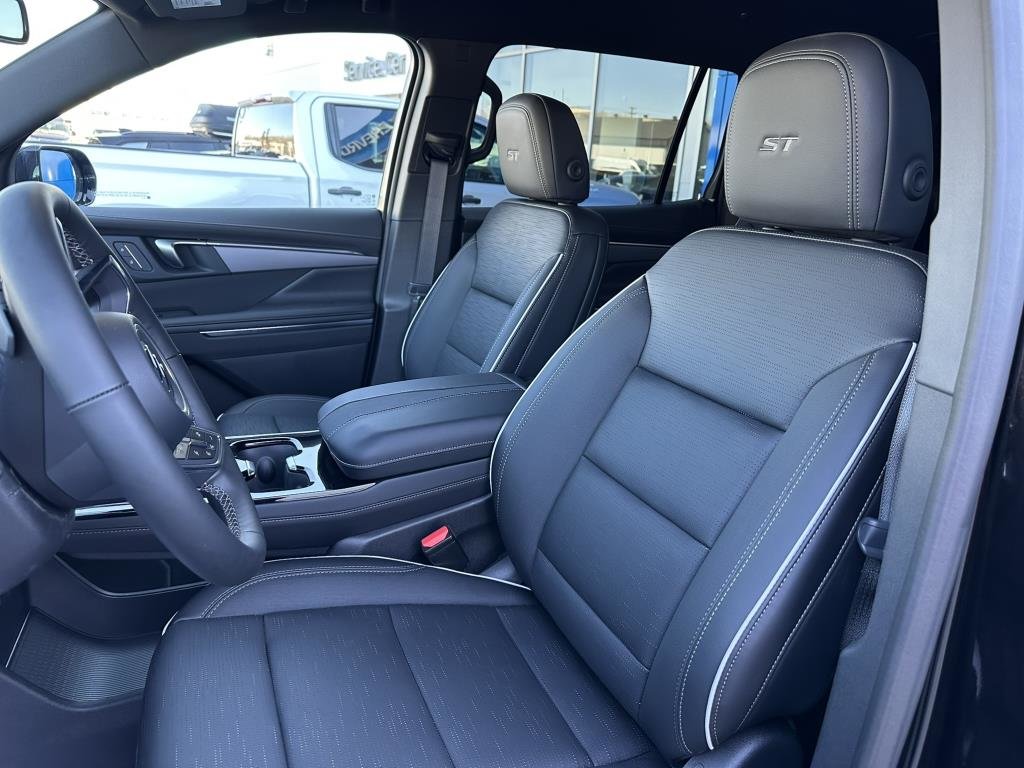 2025 Buick Enclave Sport Touring in Terrebonne, Quebec - 14 - w1024h768px