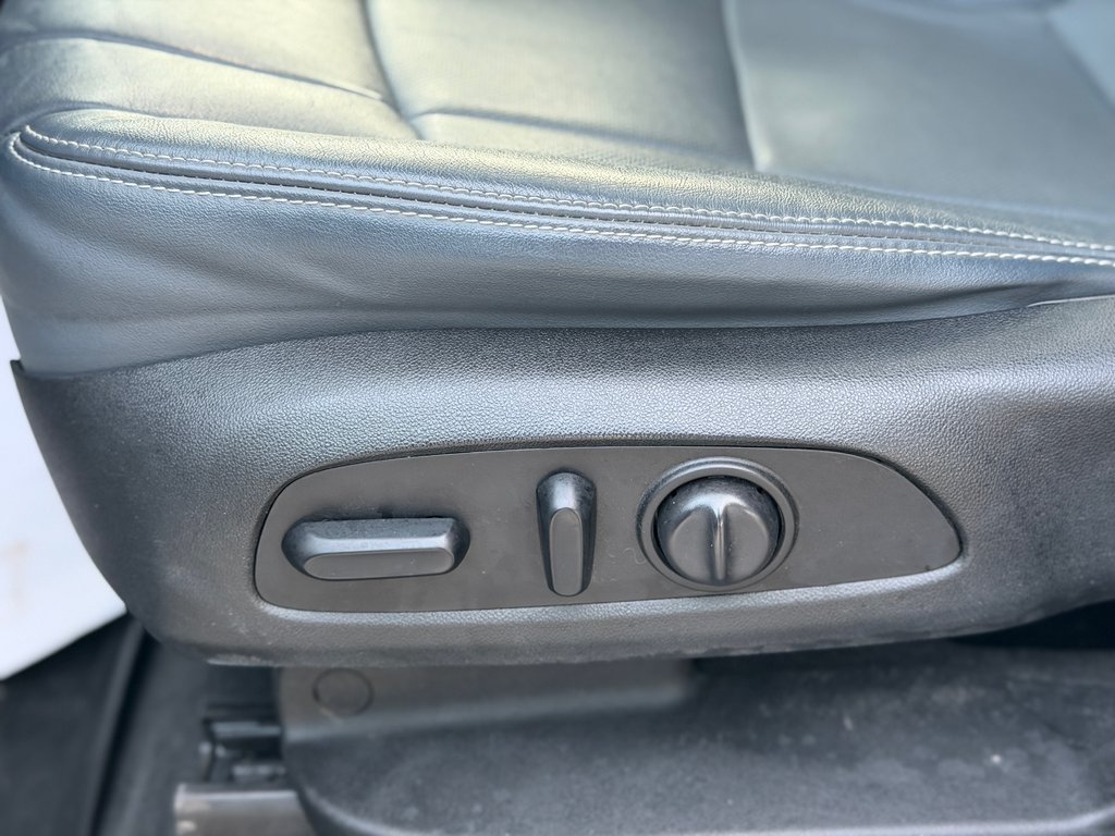 Buick Enclave Essence AWD Toit Panoramique Cuir 2020 à Terrebonne, Québec - 10 - w1024h768px