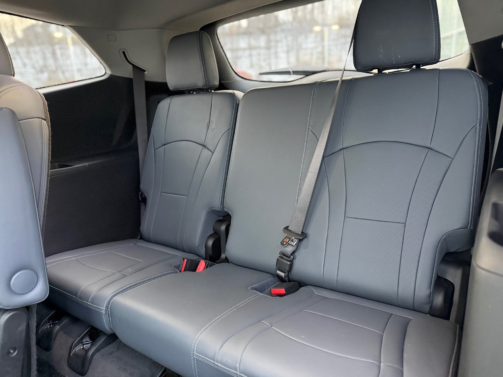 Buick Enclave Essence AWD Toit Panoramique Cuir 2020 à Terrebonne, Québec - 26 - w1024h768px