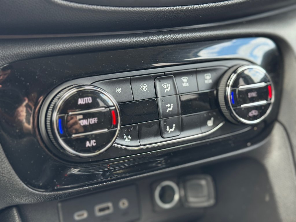 2021 Buick Encore GX Select Groupe ST AWD in Terrebonne, Quebec - 19 - w1024h768px