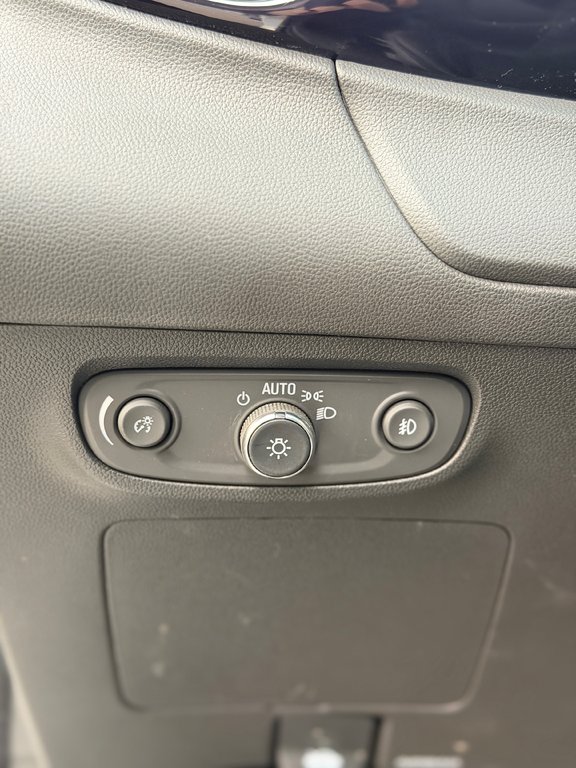 2022 Buick Encore GX Essence AWD Cuir in Terrebonne, Quebec - 11 - w1024h768px