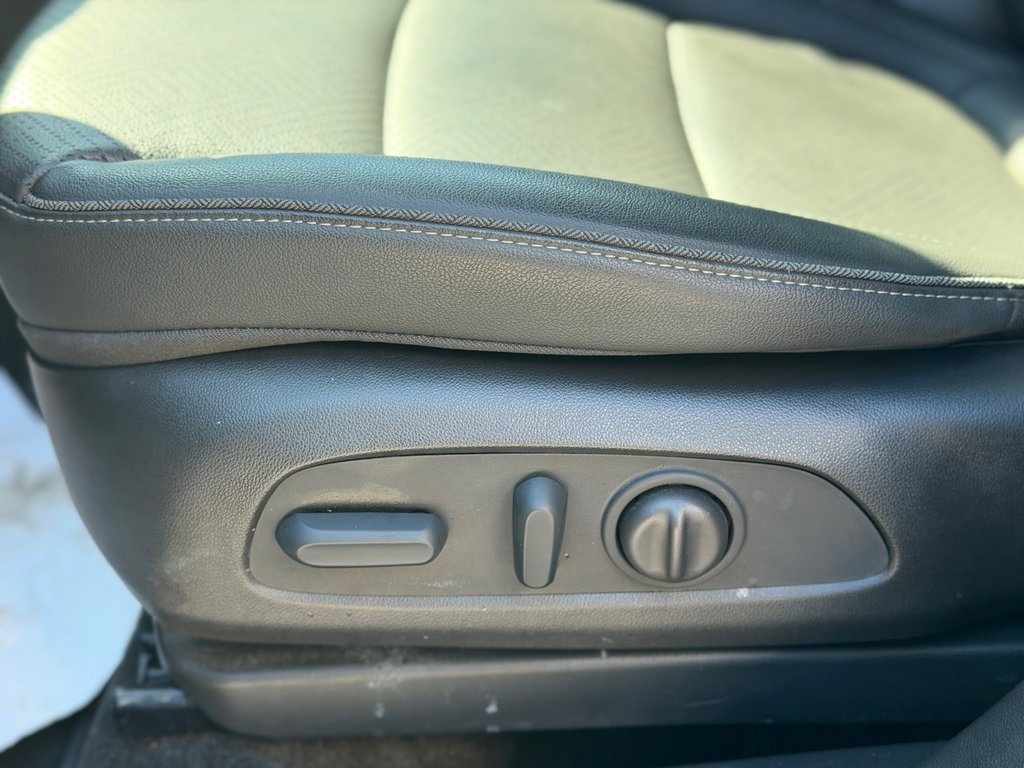 2023 Buick Encore GX Essence AWD Cuir in Terrebonne, Quebec - 9 - w1024h768px