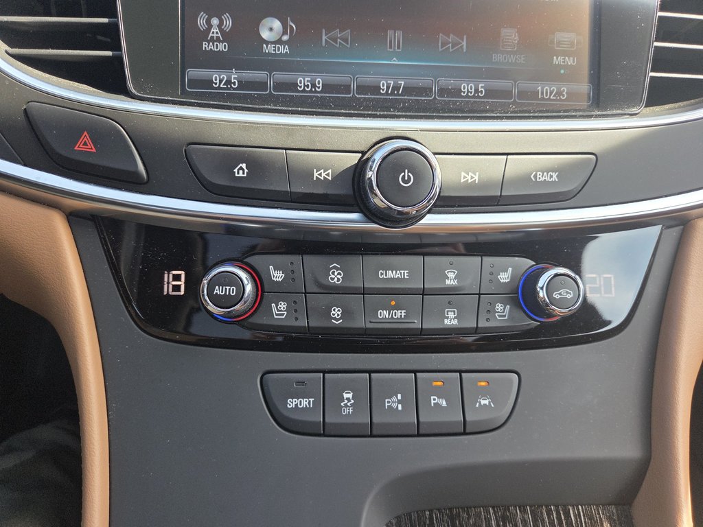 Buick LaCrosse Premium, CUIR, TOIT, HUD, NAV 2017 à Boucherville, Québec - 16 - w1024h768px