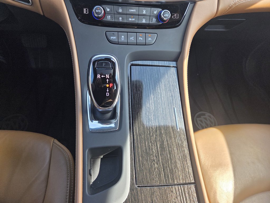 Buick LaCrosse Premium, CUIR, TOIT, HUD, NAV 2017 à Boucherville, Québec - 17 - w1024h768px