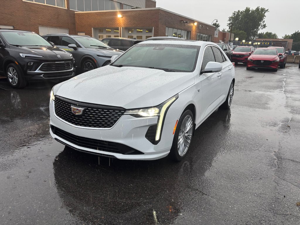 2020 Cadillac CT4 in Montreal, Quebec - 3 - w1024h768px