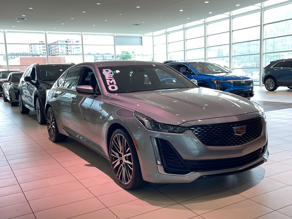 2024 Cadillac CT5 Premium Luxury in Montréal, Quebec - 2 - w1024h768px