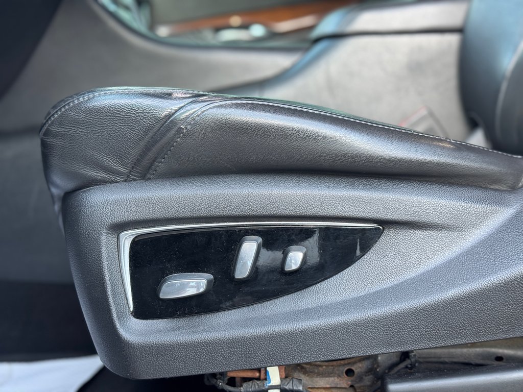 Cadillac Escalade ESV Cuir Navigation 2018 à Terrebonne, Québec - 10 - w1024h768px