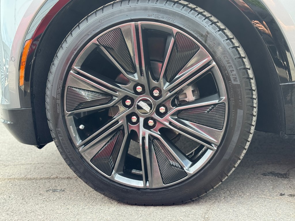 Cadillac LYRIQ Sport AWD Bas Kilométrage 2024 à Terrebonne, Québec - 27 - w1024h768px