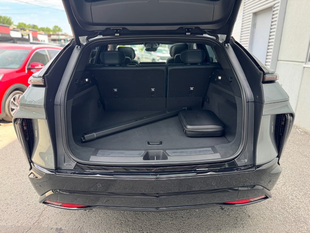Cadillac LYRIQ Sport AWD Bas Kilométrage 2024 à Terrebonne, Québec - 26 - w1024h768px