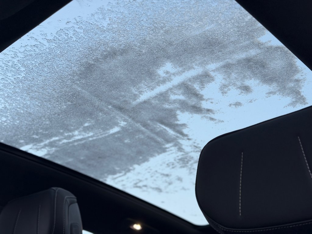 Cadillac LYRIQ Tech Toit Vitre Cuir Bas Kilométrage 2024 à Terrebonne, Québec - 10 - w1024h768px