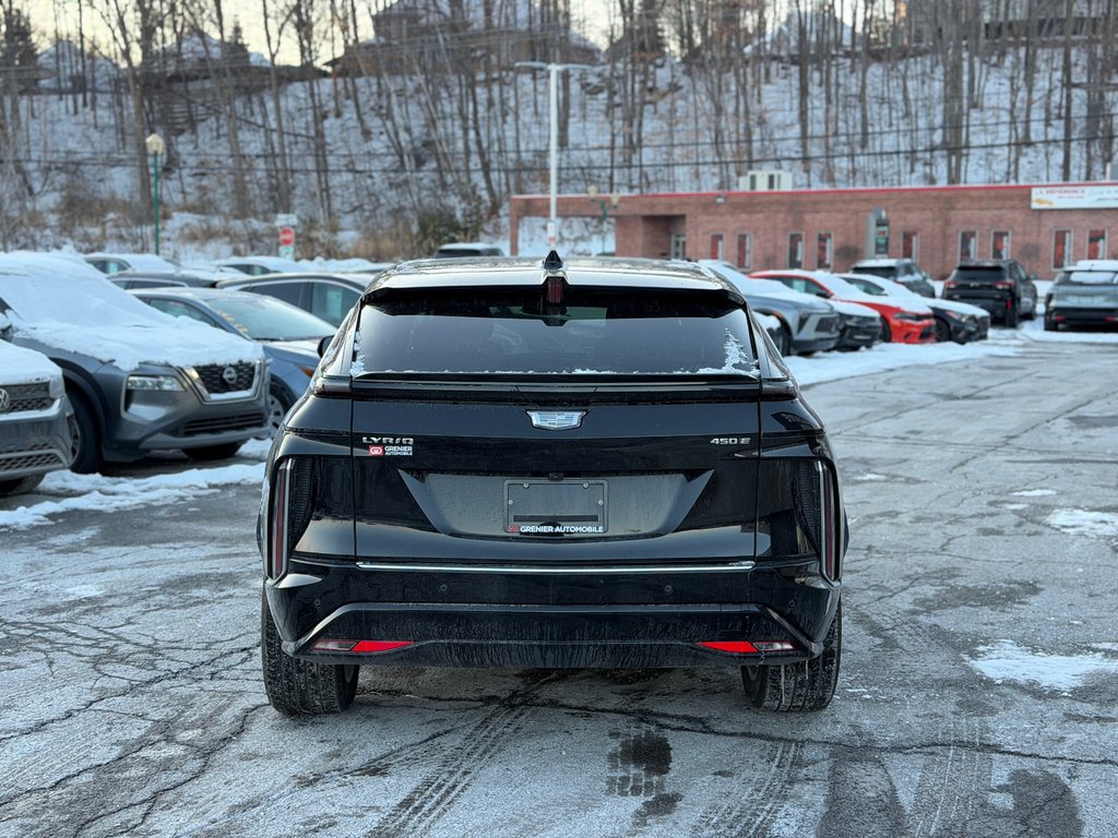 Cadillac LYRIQ Tech Toit Vitre Cuir Bas Kilométrage 2024 à Terrebonne, Québec - 5 - w1024h768px
