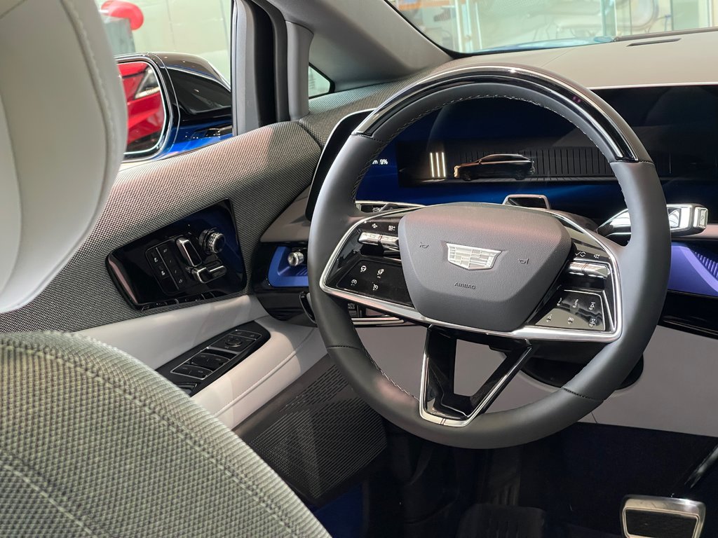 2025 Cadillac OPTIQ Luxury 1 in Montréal, Quebec - 14 - w1024h768px
