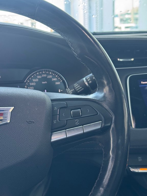 2020 Cadillac XT4 AWD Premium Luxury Bas Kilométrage in Terrebonne, Quebec - 15 - w1024h768px