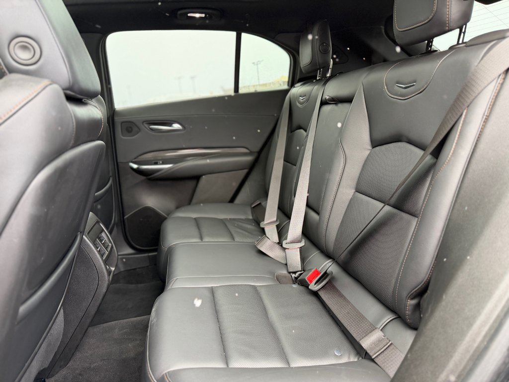 Cadillac XT4 AWD Sport Bas Kilométrage 2023 à Terrebonne, Québec - 25 - w1024h768px