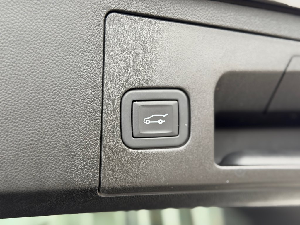 Cadillac XT4 AWD Sport Bas Kilométrage 2023 à Terrebonne, Québec - 27 - w1024h768px