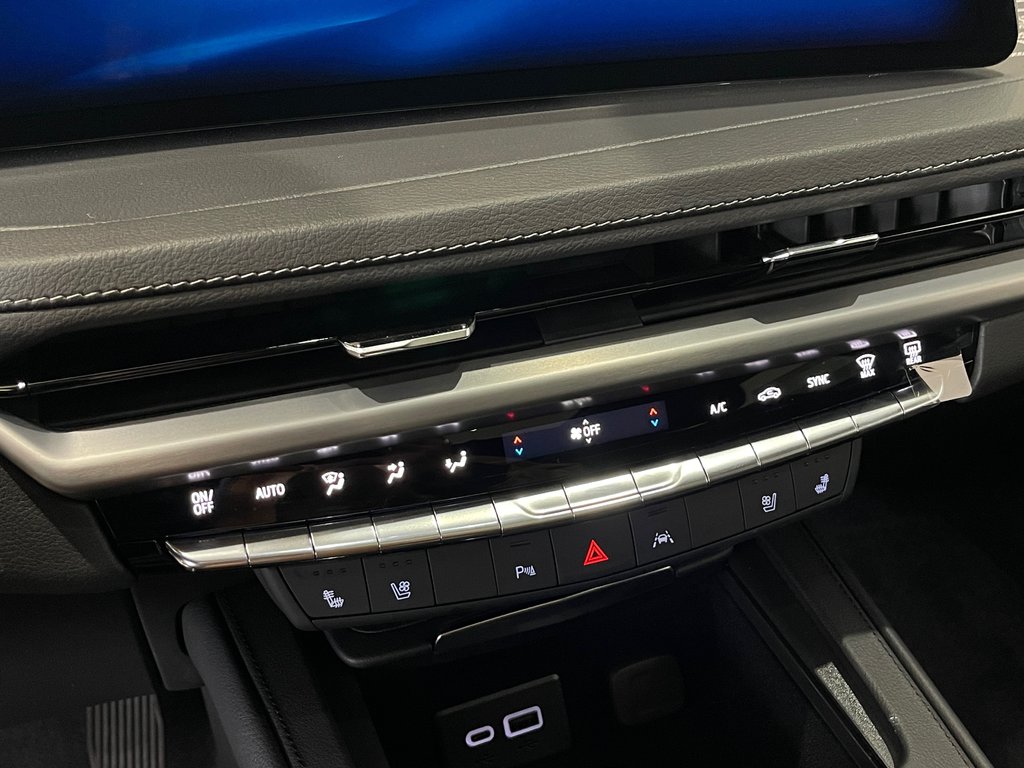 Cadillac XT4 Premium Luxury 2024 à Montréal, Québec - 14 - w1024h768px