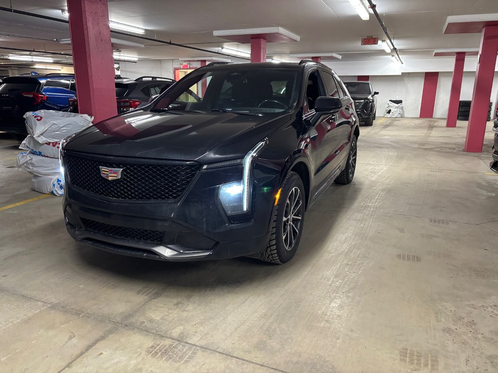 Cadillac XT4 AWD Sport 2024 à Montréal, Québec - 3 - w1024h768px