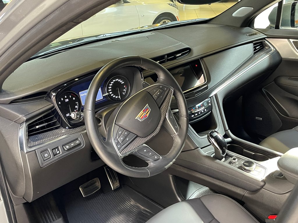 2024 Cadillac XT5 Sport in Montréal, Quebec - 9 - w1024h768px
