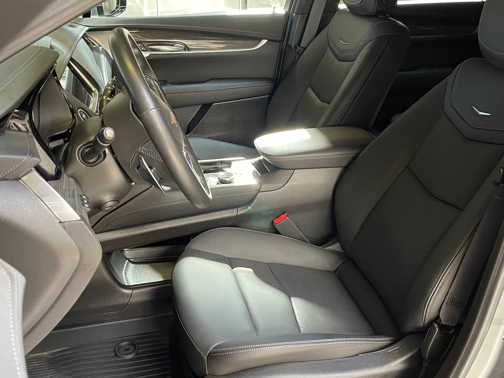 2024 Cadillac XT5 Sport in Montréal, Quebec - 10 - w1024h768px